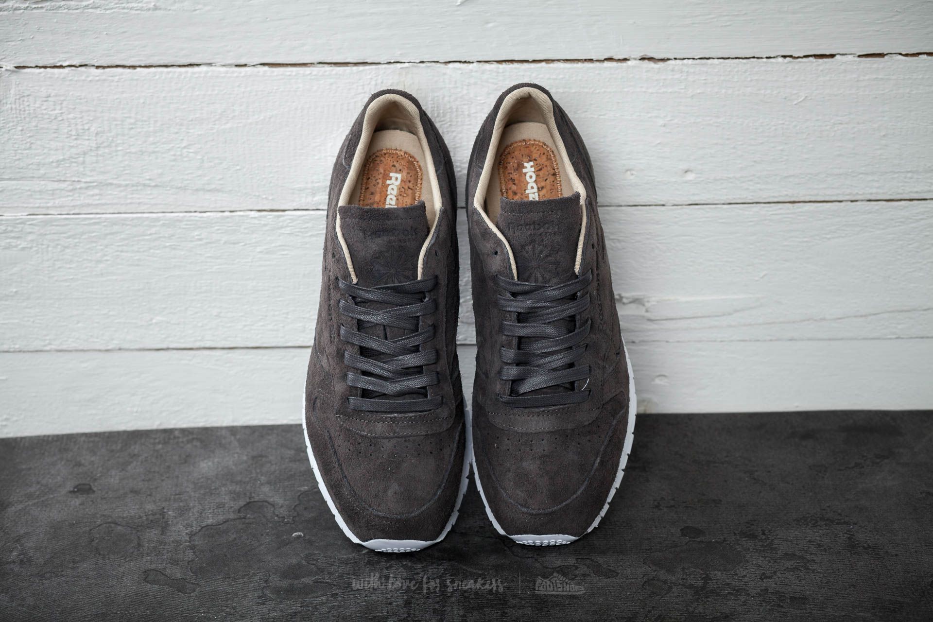 Reebok cl 2024 leather lst