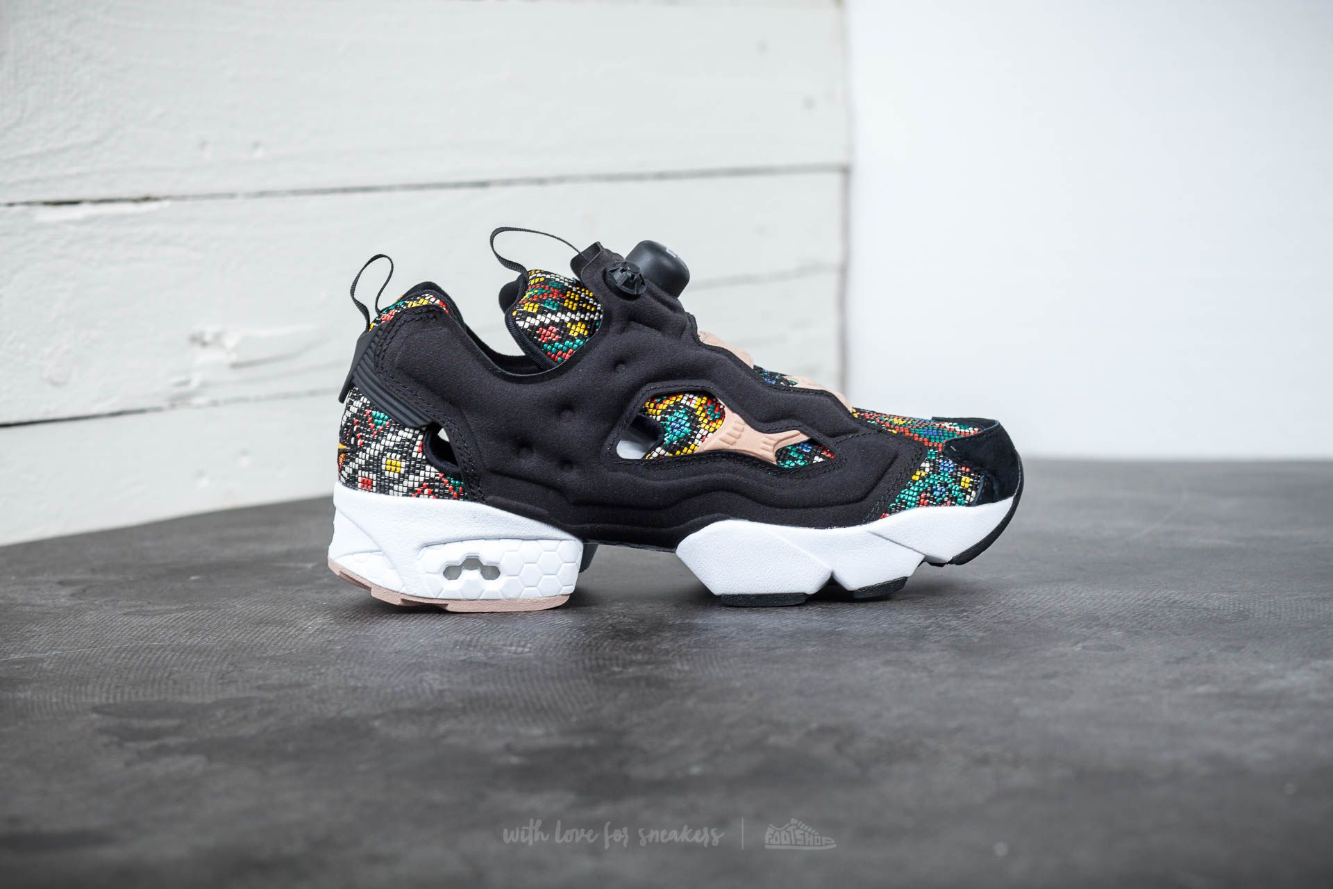Women's shoes Reebok Instapump Fury GT Black/ White/ Dusty Pink
