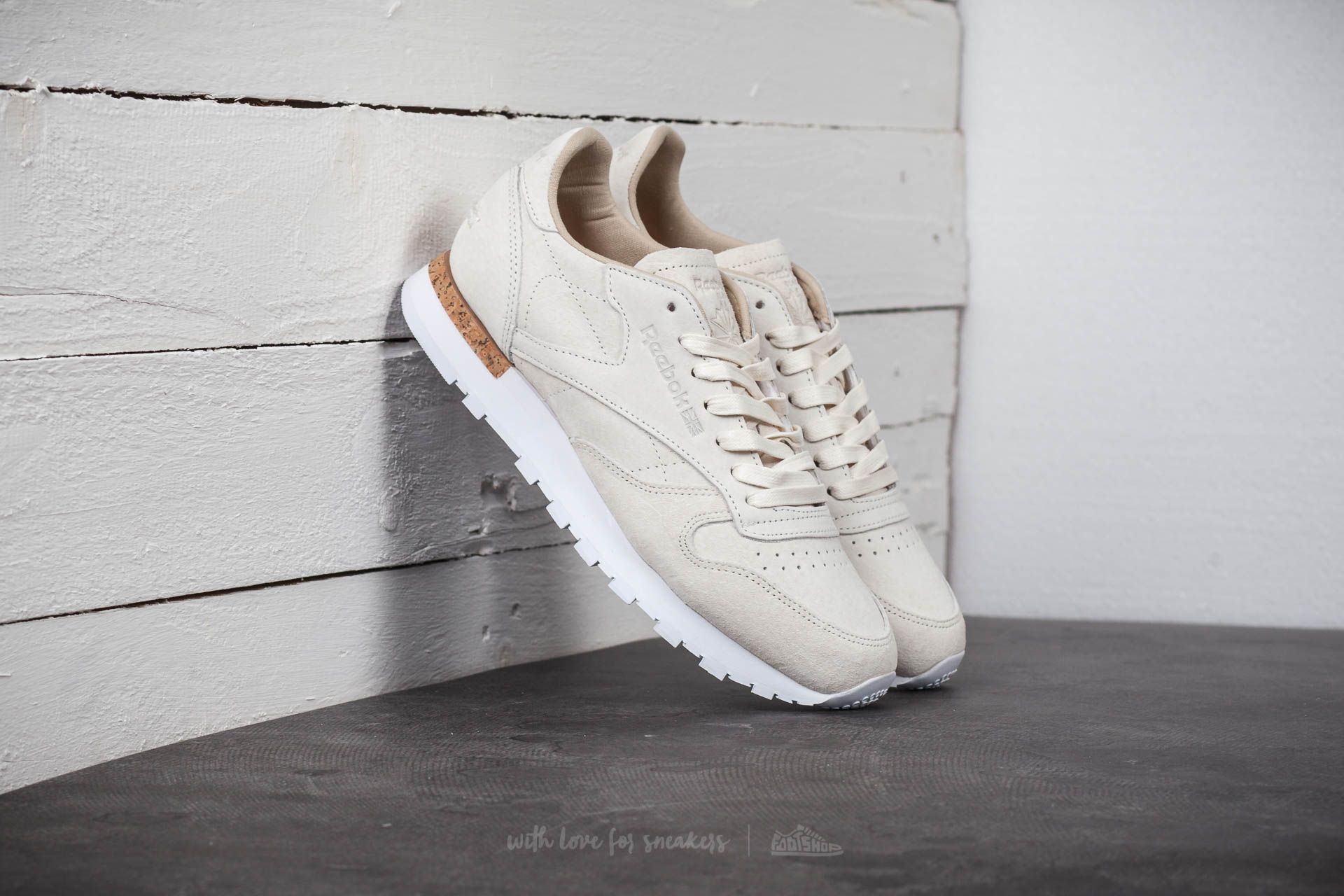 Men s shoes Reebok Classic Leather LST White Paperwhite Footshop