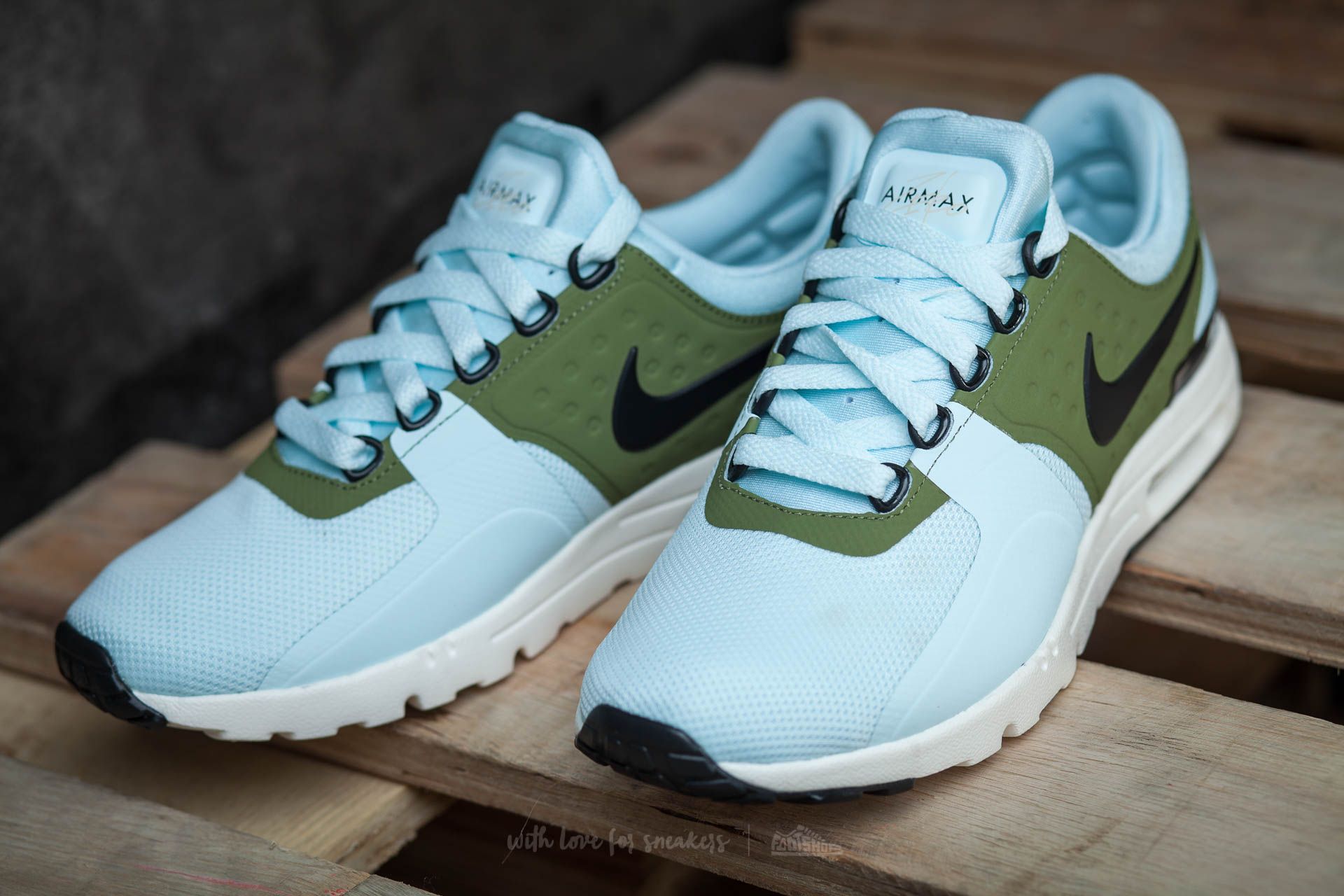 Women s shoes Nike W Air Max Zero Glacier Blue Black Ivory Footshop