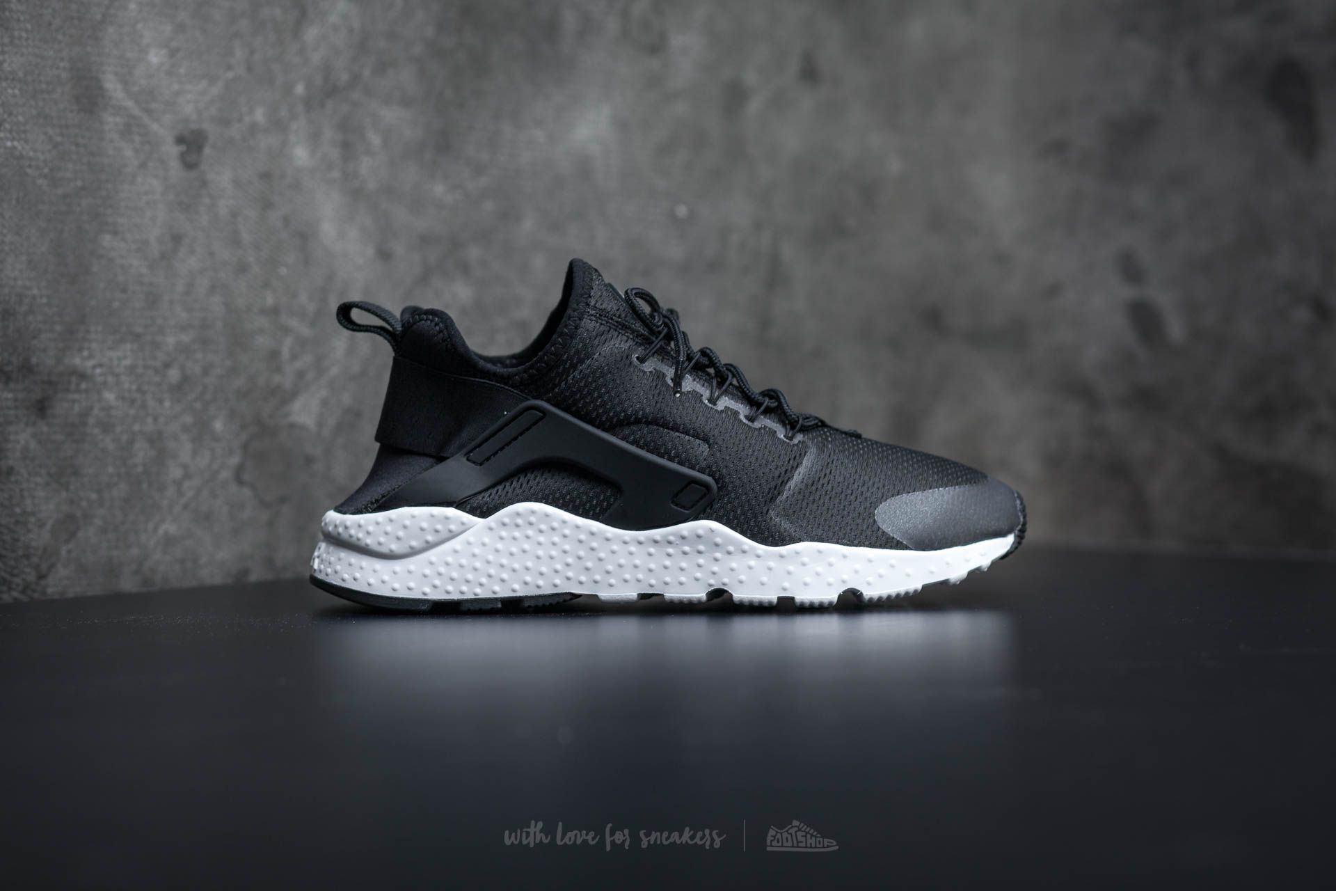 Sieviešu apavi Nike W Air Huarache Run Ultra Black/ Black-Black-White