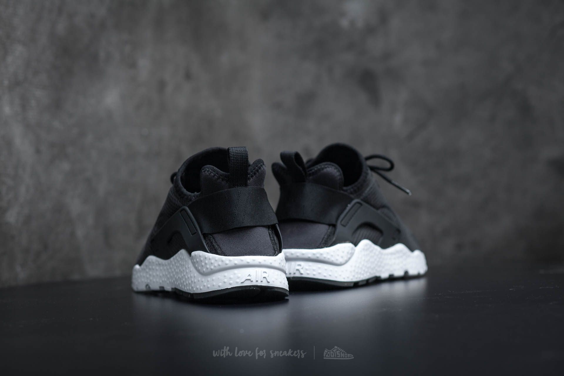 Sieviešu apavi Nike W Air Huarache Run Ultra Black/ Black-Black-White