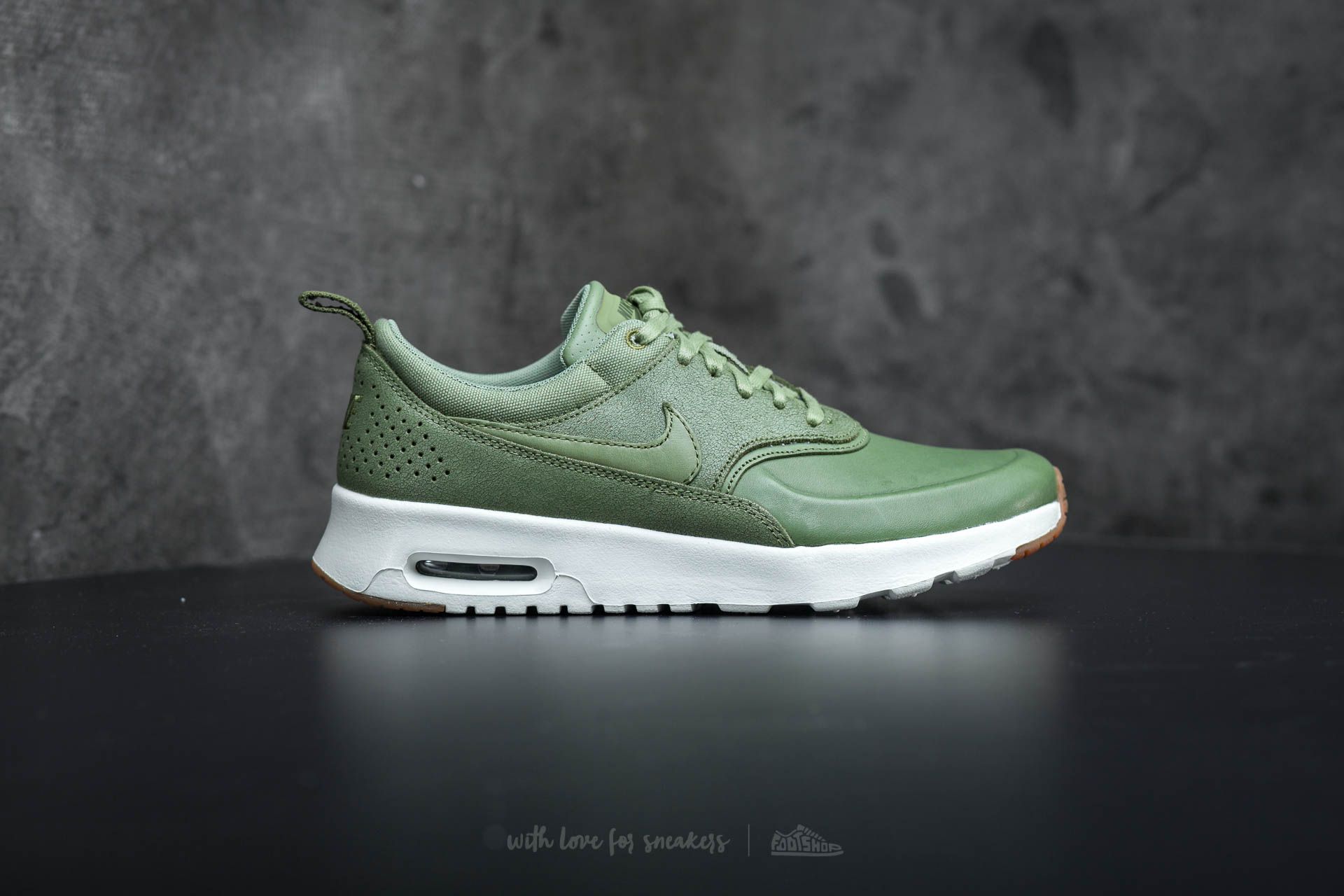 Women s shoes Nike Wmns Air Max Thea Premium Palm Green Palm Green Sail Footshop