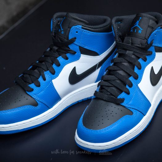 Women s shoes Air Jordan 1 Retro High BG Soar Soar White Black Footshop