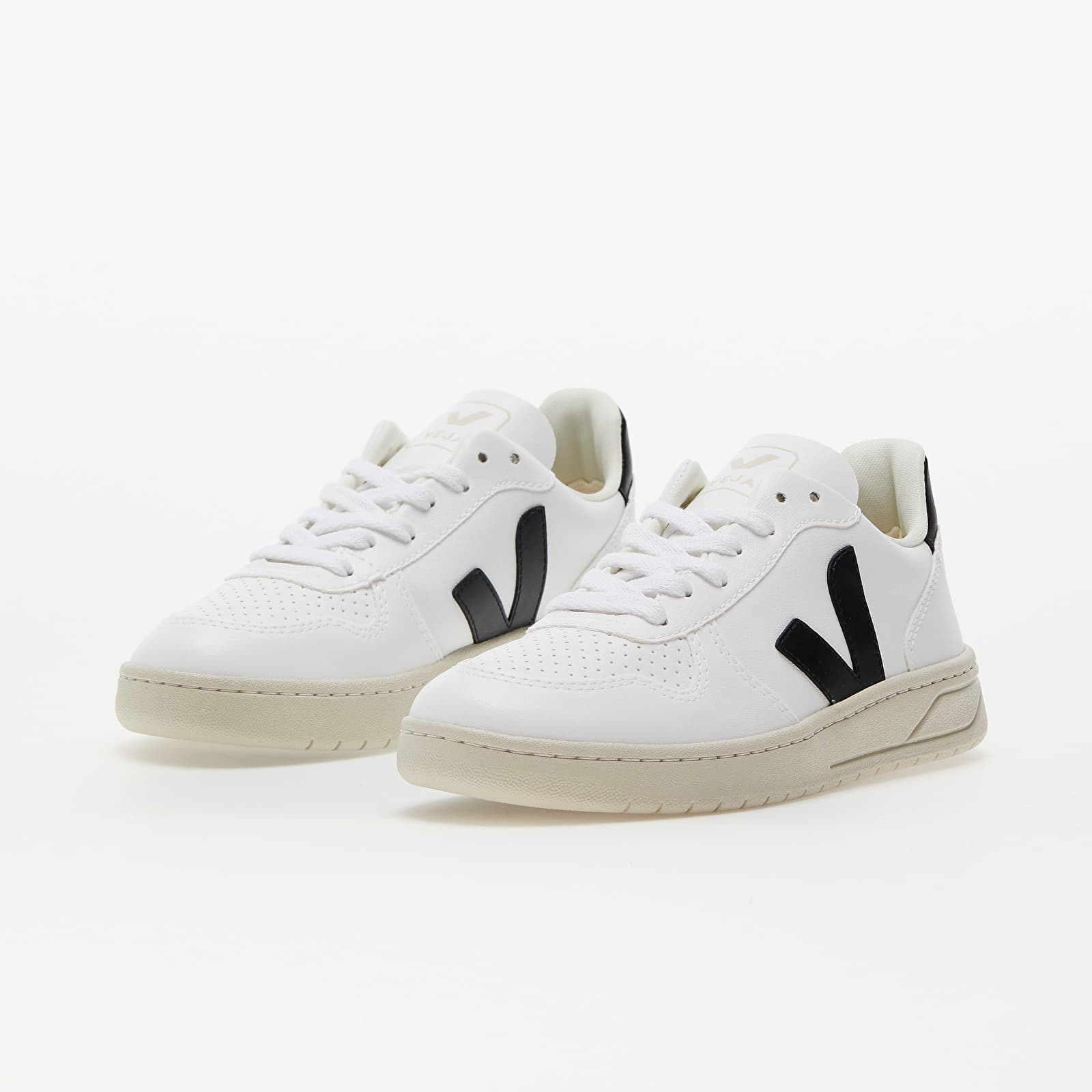 Încălțăminte și sneakerși pentru femei Veja V-10 CWL W White/ Black