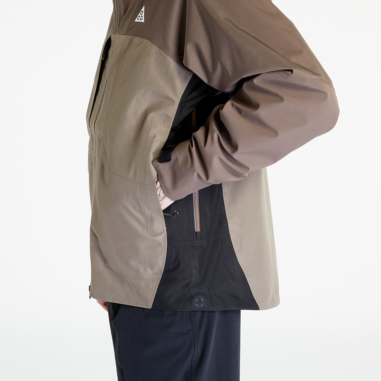 Vestes Nike ACG Storm FIT ADV GORE TEX Misery Ridge Men s Jacket Light Menta Summit White Footshop