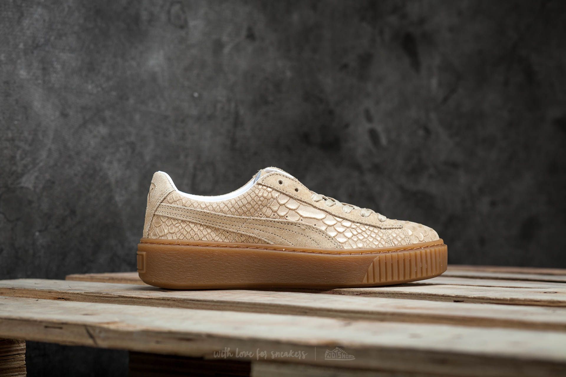 Women s shoes Puma Wn s Platform ExotSkin Natural Vachetta Gold