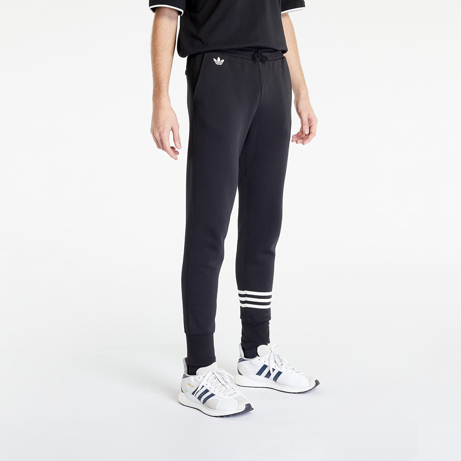 Pantaloni adidas Adicolor Neuclassics Sweatpants Black