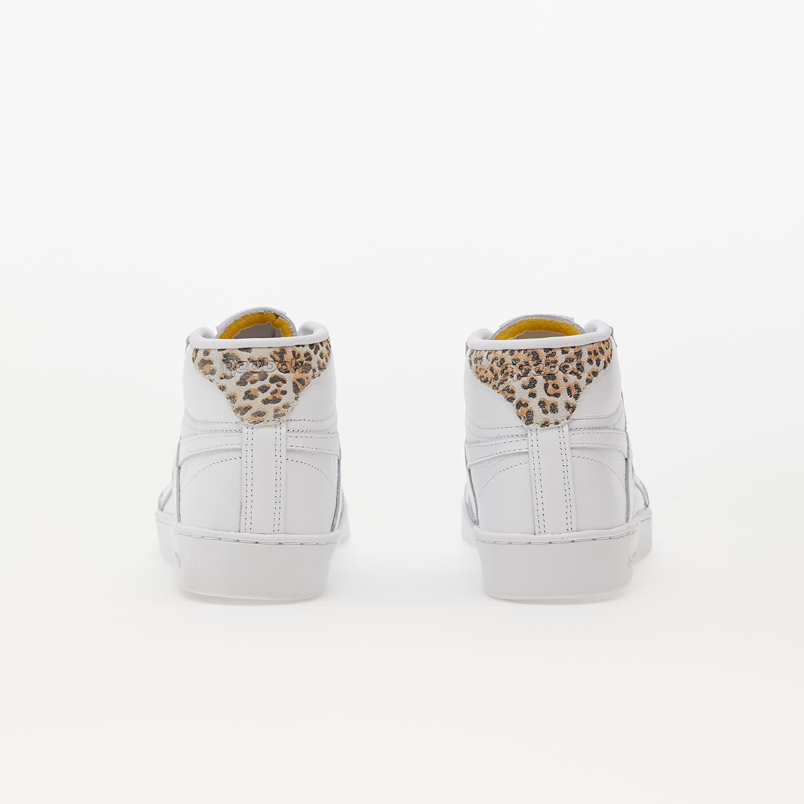 Scarpe donna Reebok Club C Form Hi Ftw White/ Core Black/ Pure Grey 2