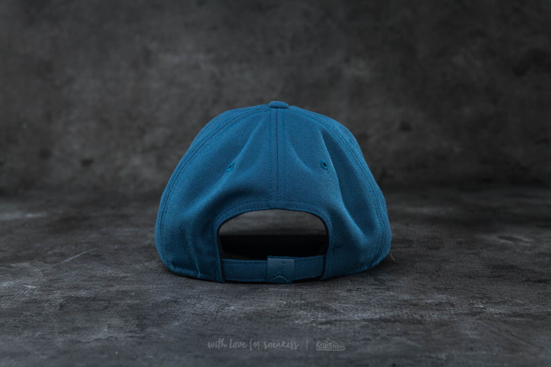 Шапки Jordan Floppy H86 Cap Armory Navy/ Black