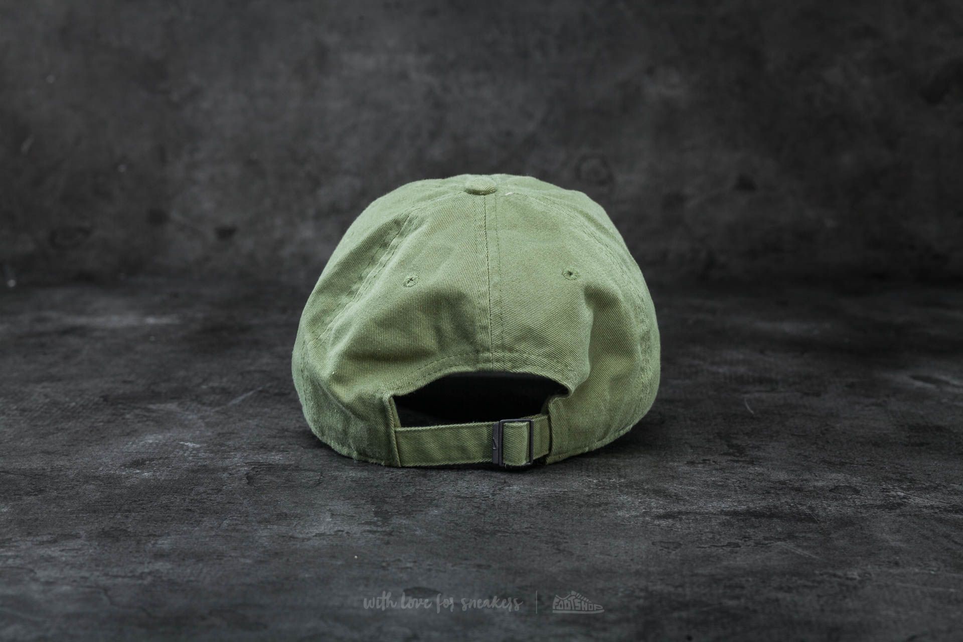 Șepci Nike Futura Washed H86 Cap Olive/ White