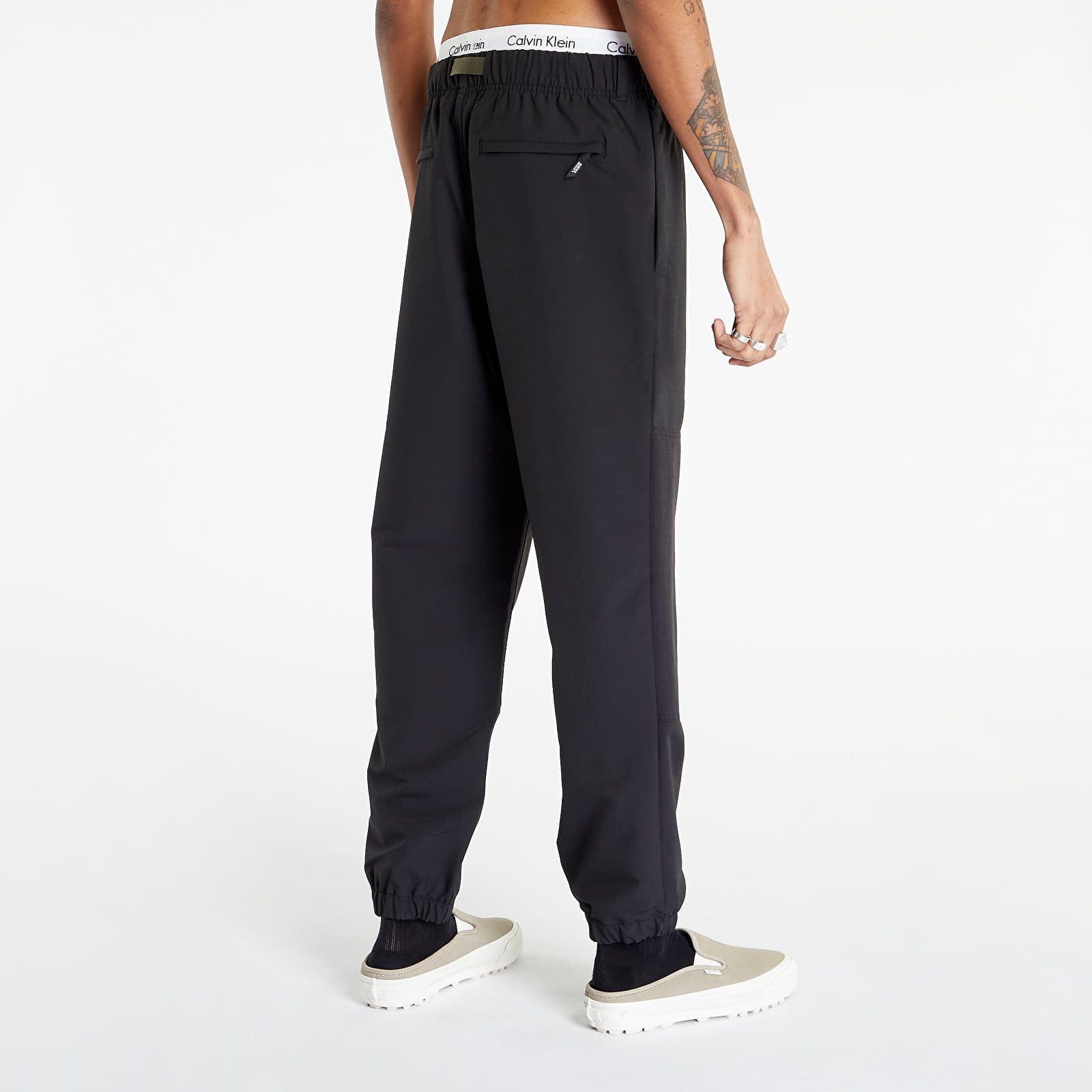 Pants Vans Coastal Loose Tapered Nylon Pant Black (VN0005Z4BLK1