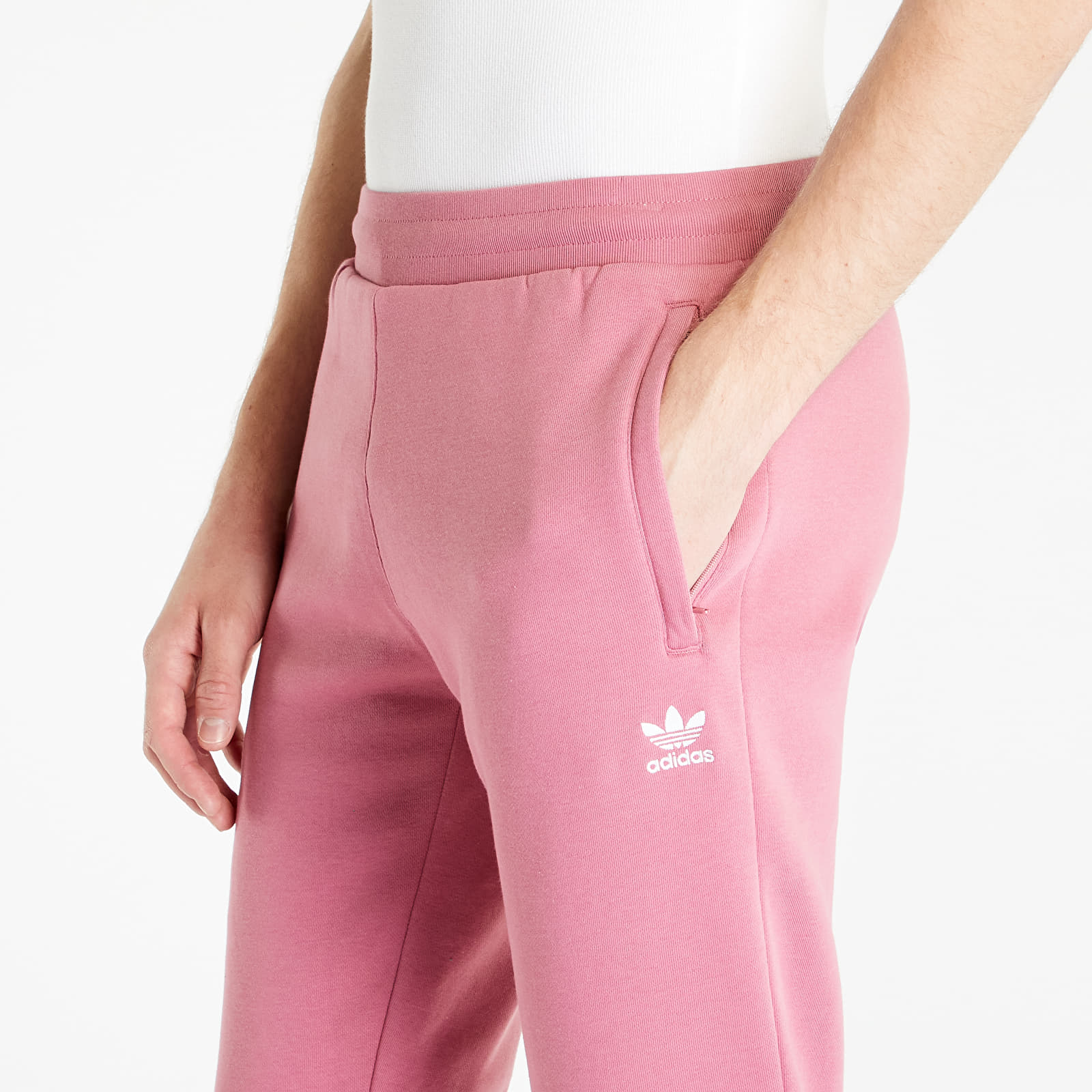 Pantaloni și blugi adidas Trefoil Essentials Pant Pink Strata