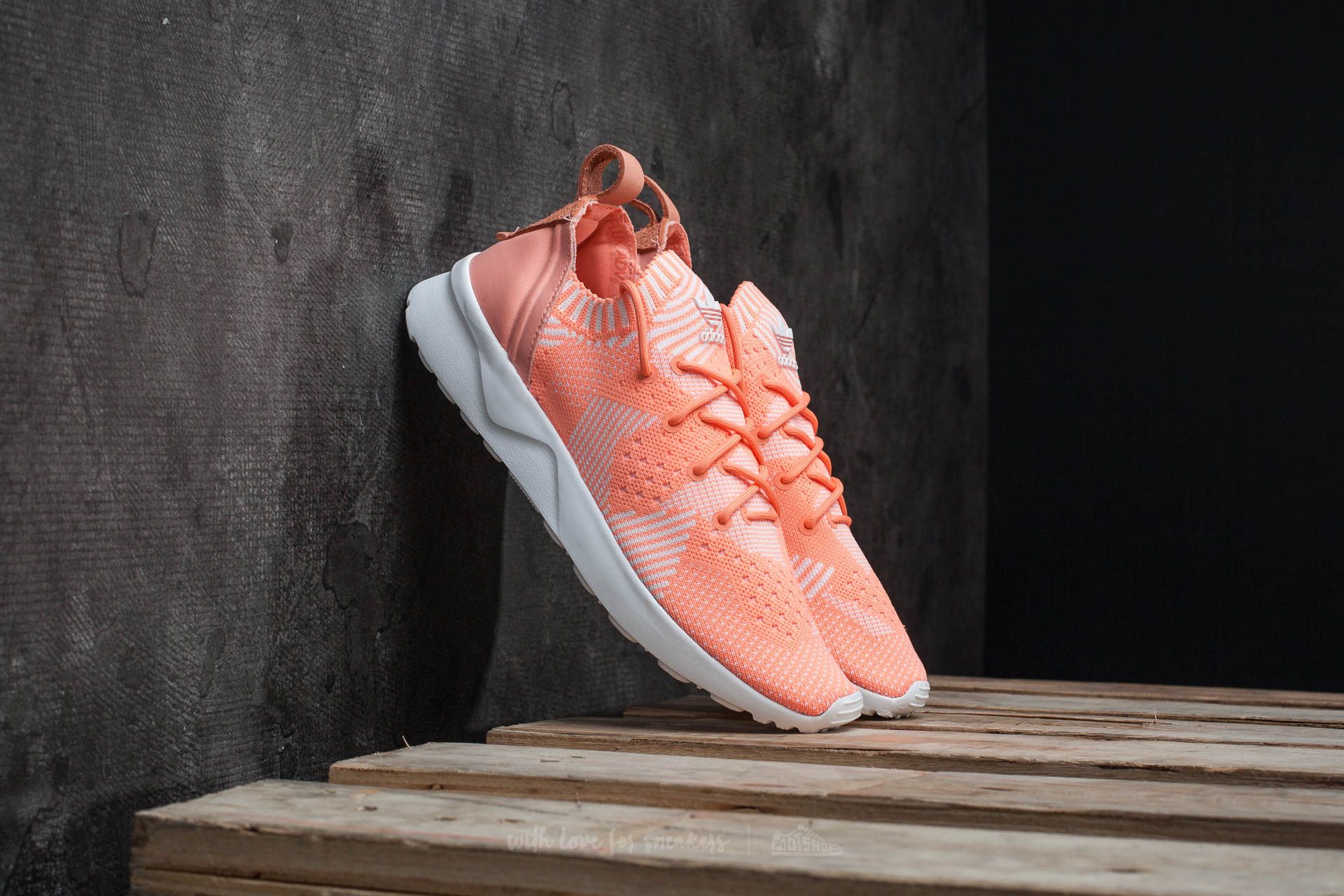 Zx flux adv hot sale virtue pk w