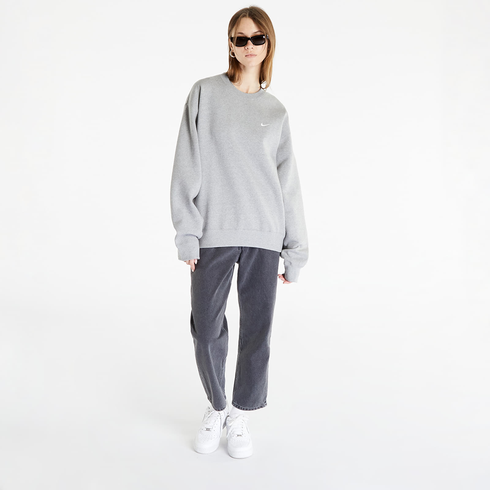 Mikiny a svetry Nike Nrg SoloSwoosh Crew Fleece Dk Grey Heather/ White