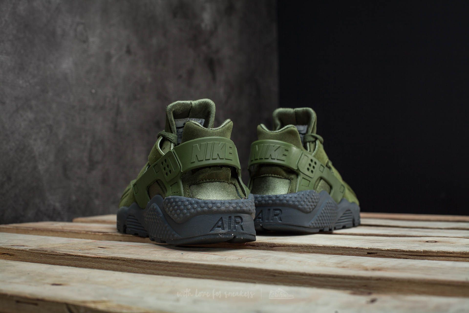 Men s shoes Nike Air Huarache Run SE Legion Green Legion Green Footshop
