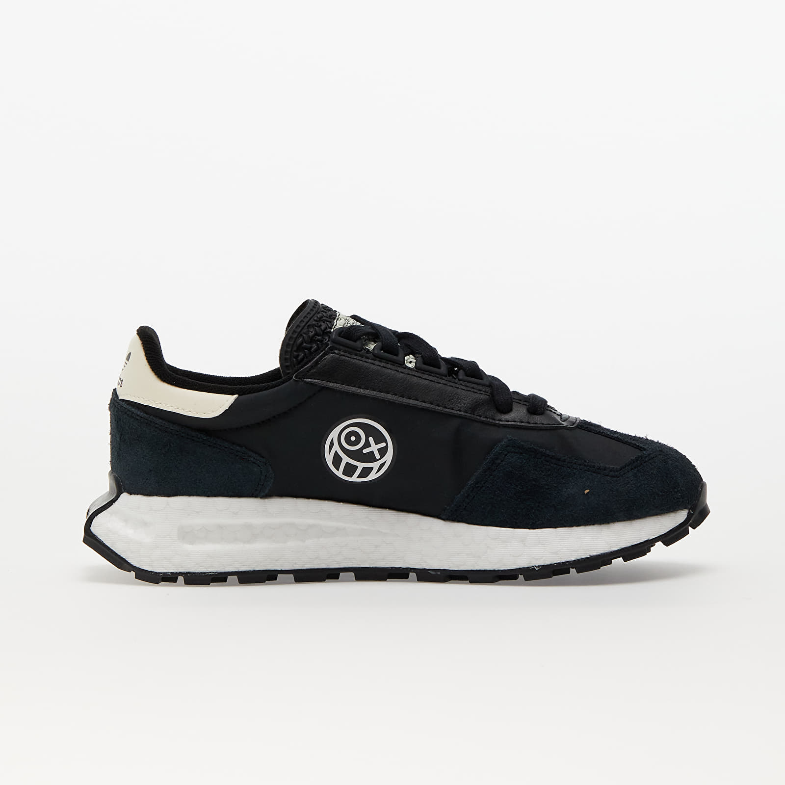 Мъжки кецове и обувки adidas x André Saraiva Retropy E5 Core Black/ Ftw White/ Core Black