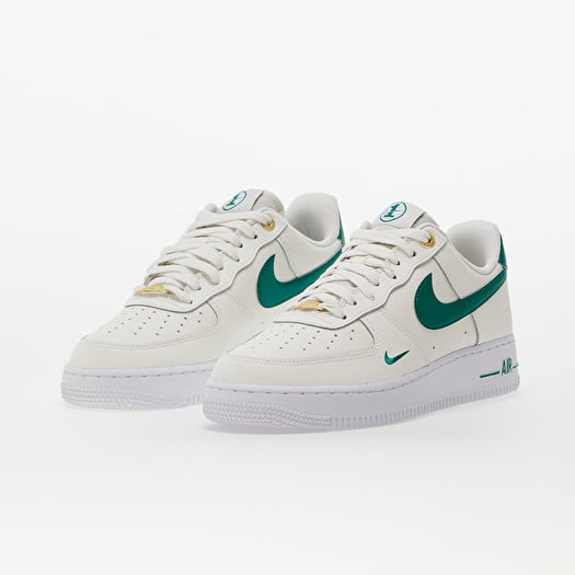 Nike air force 1 07 footshop top