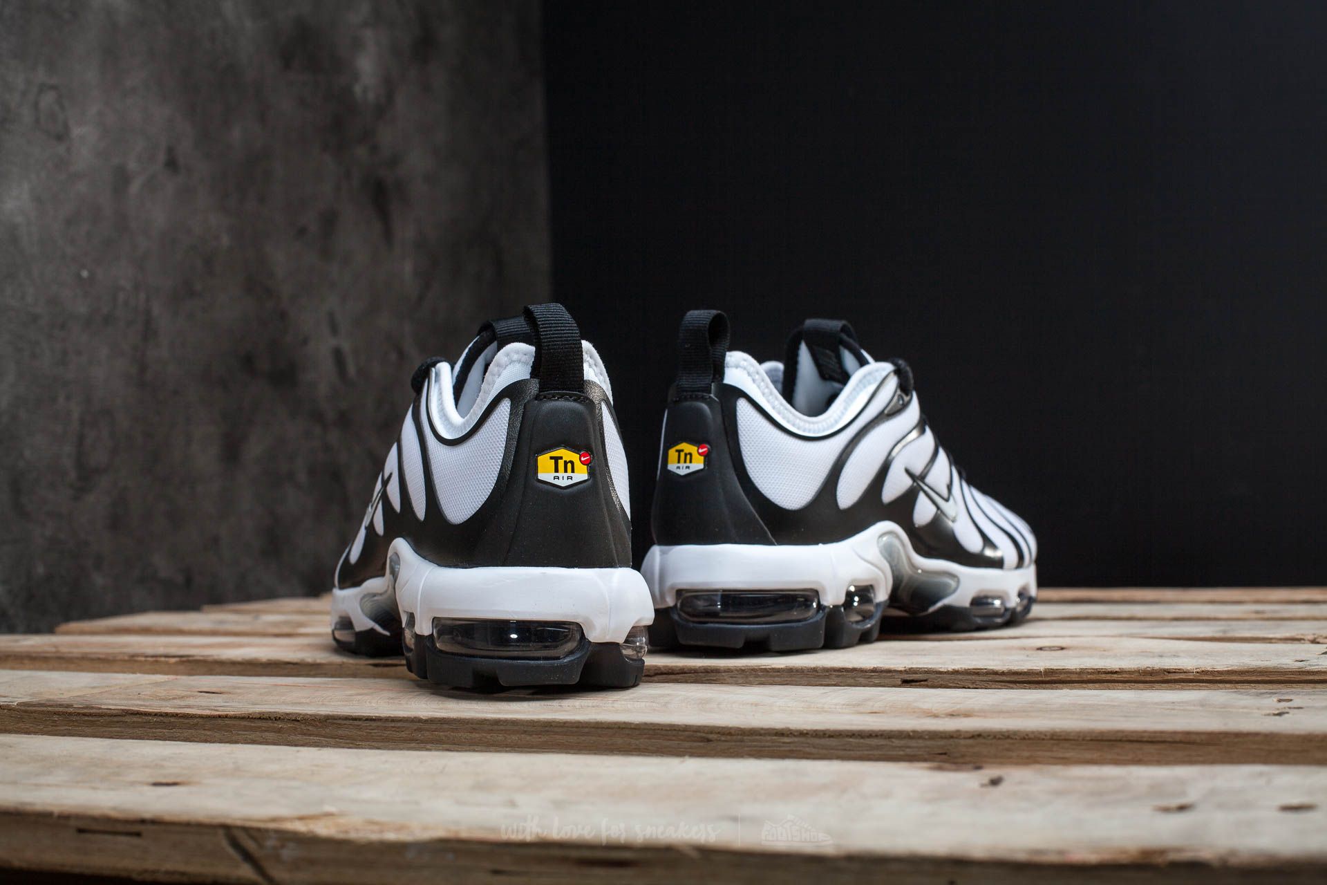 Air max plus tn ultra white and black online