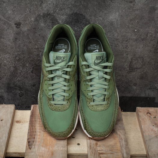 womens olive green nike air max