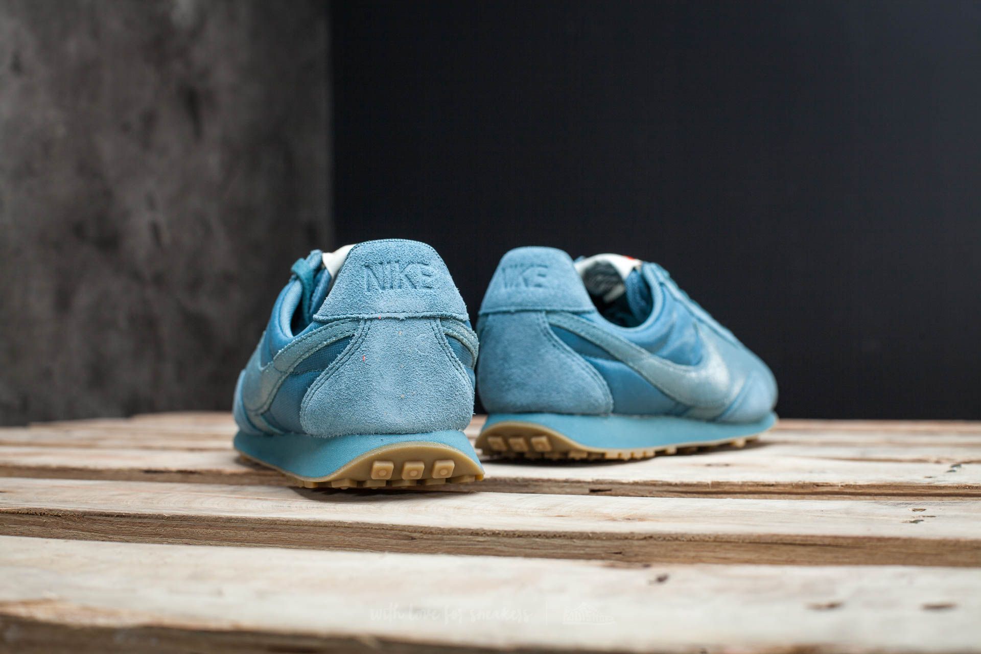 Women's shoes Nike W Pre Montreal Racer Vintage Premium Smokey Blue/ Smokey Blue