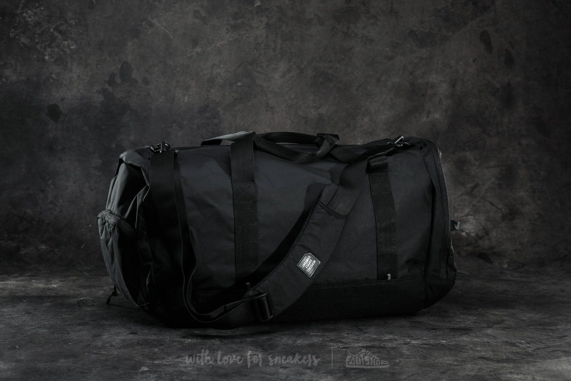Torby przez ramię Herschel Supply Co. Gorge Duffle Bag Black