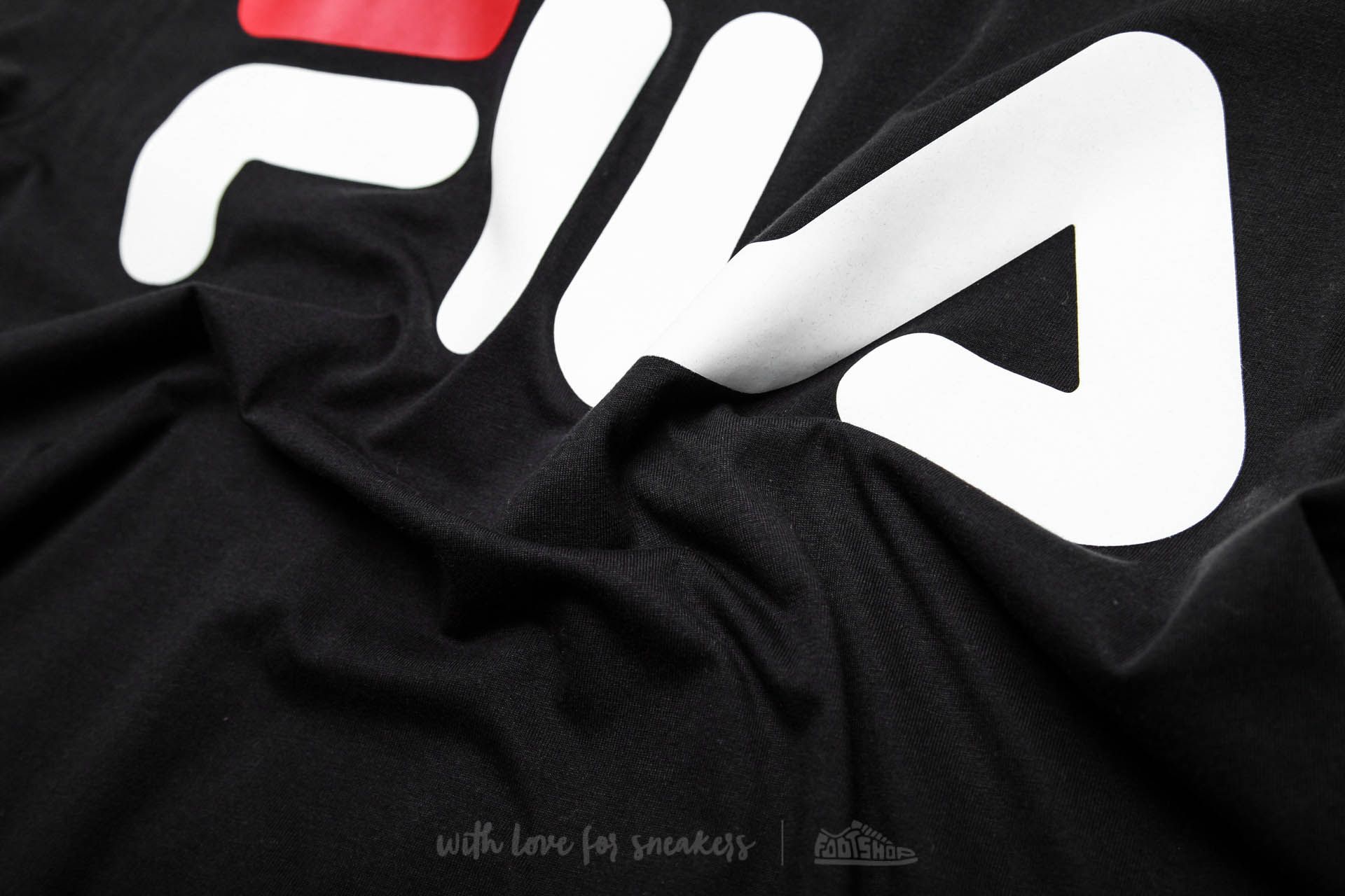 Fila classic hotsell logo long sleeve