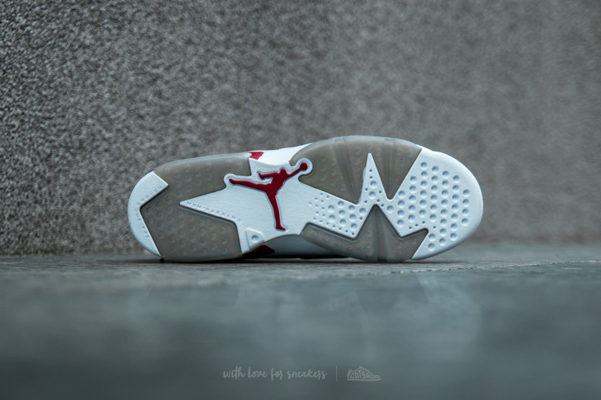 Dámské tenisky a boty Air Jordan 6 Retro BG White/ Gym Red-Pure Platinum