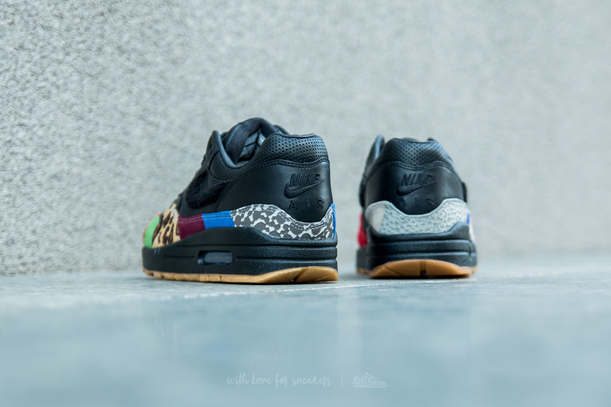 Herenschoenen Nike Air Max 1 Master Black/ Black-University Red