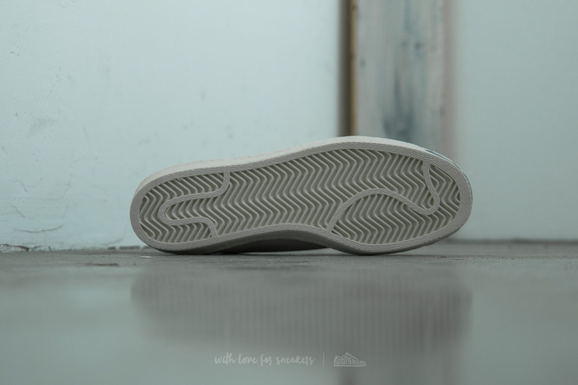 Moški čevlji adidas Superstar 80s Clean Crystal White/ Crystal White/ Off White