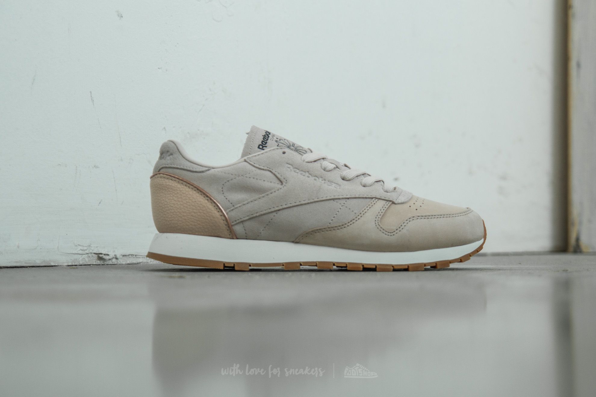 Reebok classic leather golden neutrals store