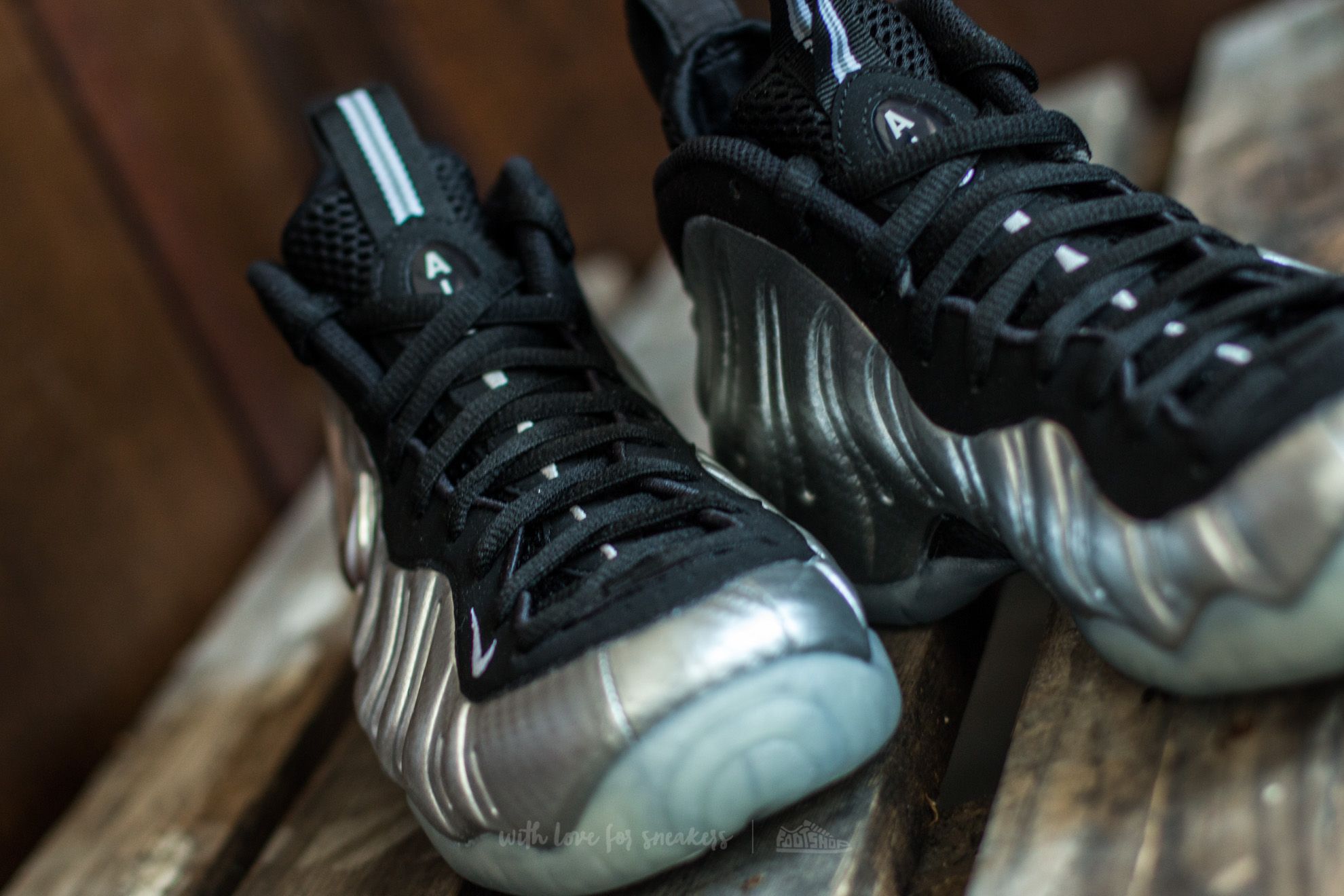 Metallic silver hot sale foamposite pro