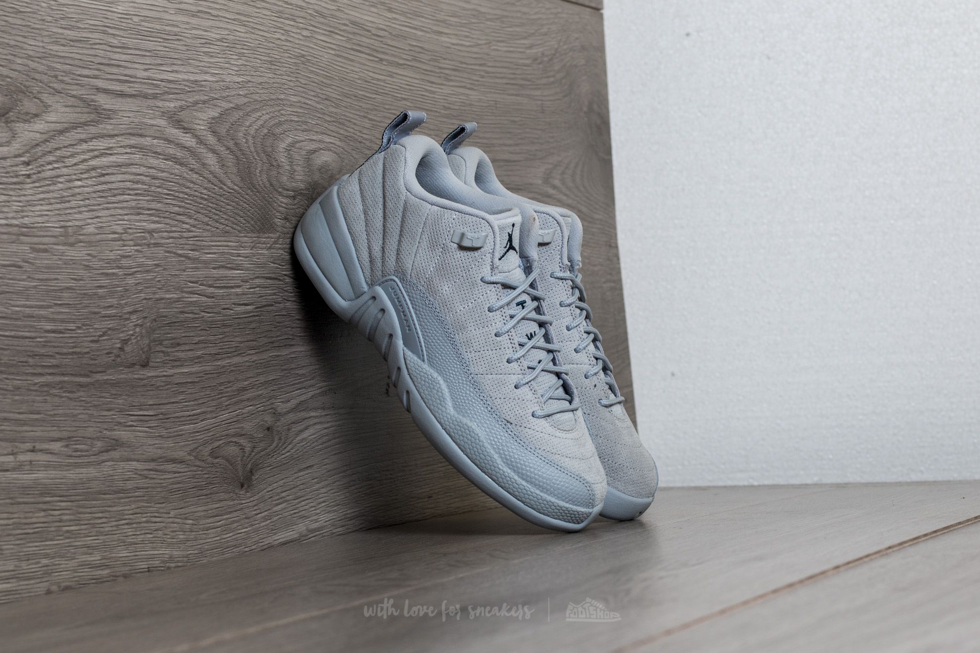 Zapatillas mujer Air Jordan 12 Retro Low BG Wolf Grey/ Armory Navy
