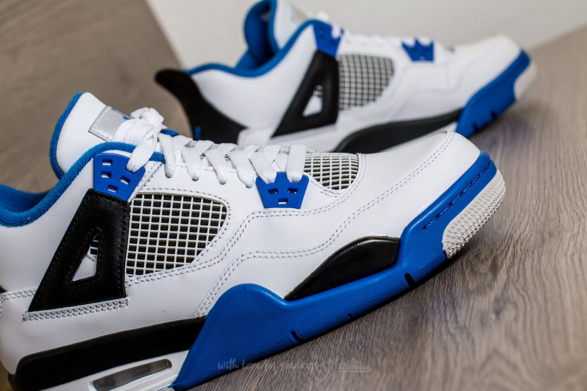 Zapatillas y zapatos para niños Air Jordan 4 Retro BG White/ Game Royal-Black