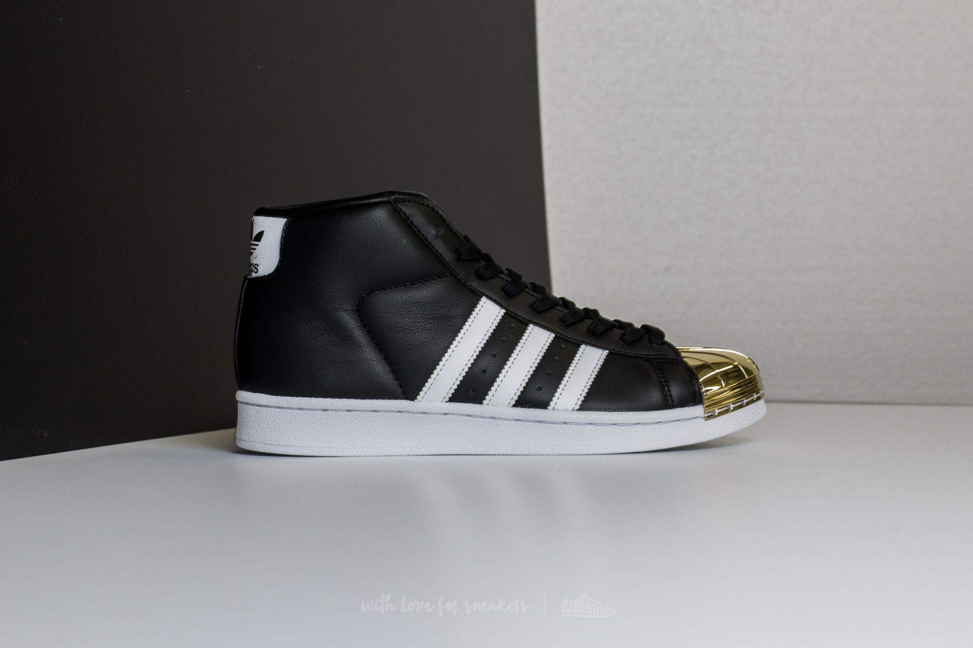 Damesschoenen adidas Promodel Metal Toe W Core Black/ Ftw White/ Gold Metallic