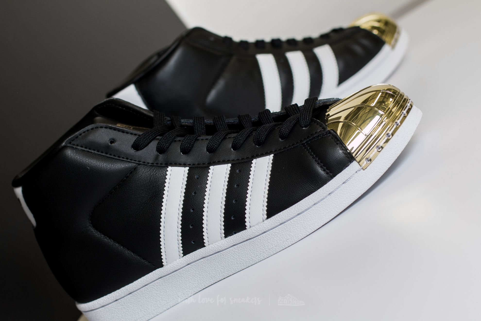 Adidas metal toe gold clearance