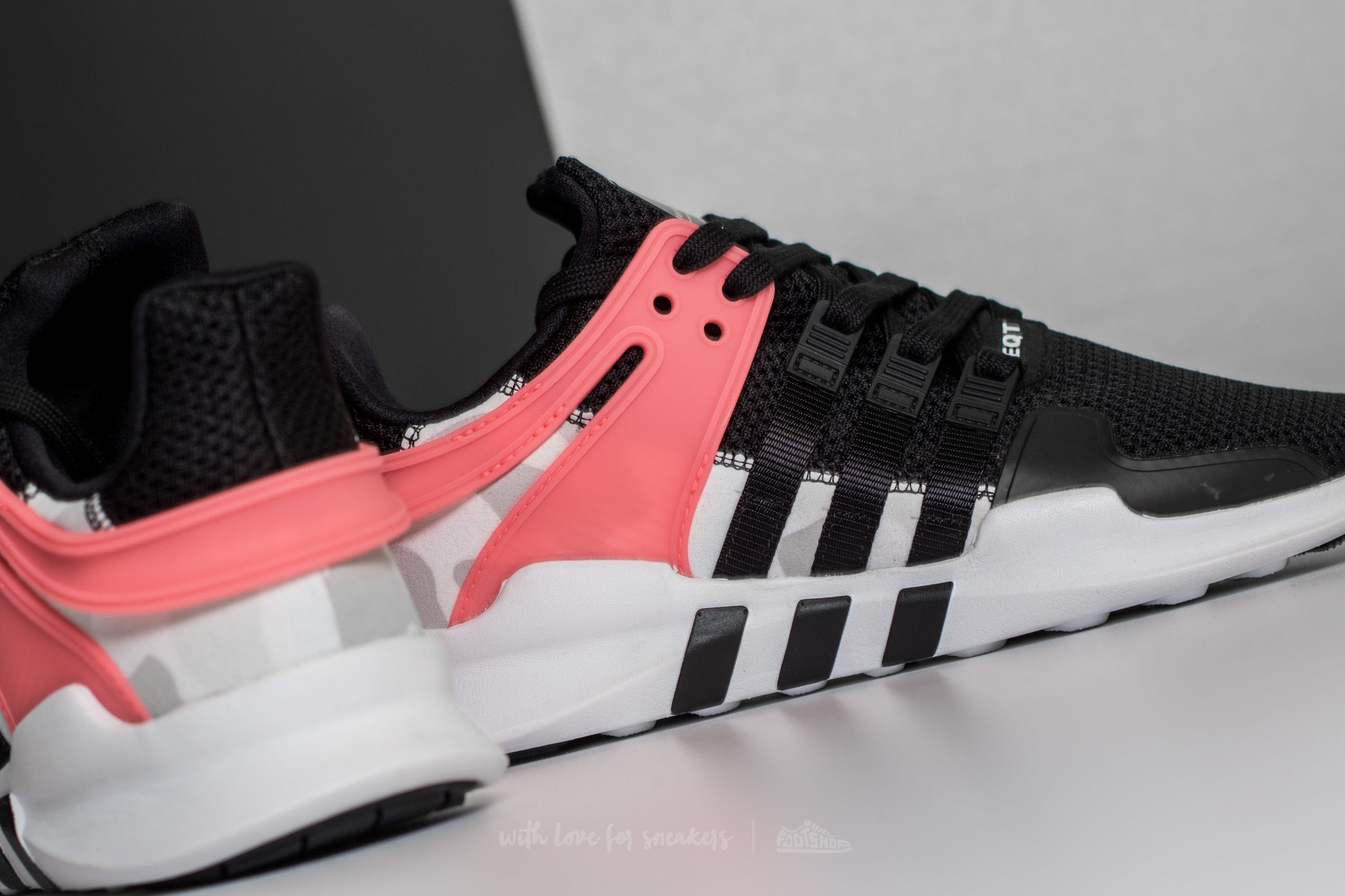 Eqt support store adv black/black/turbo/pink