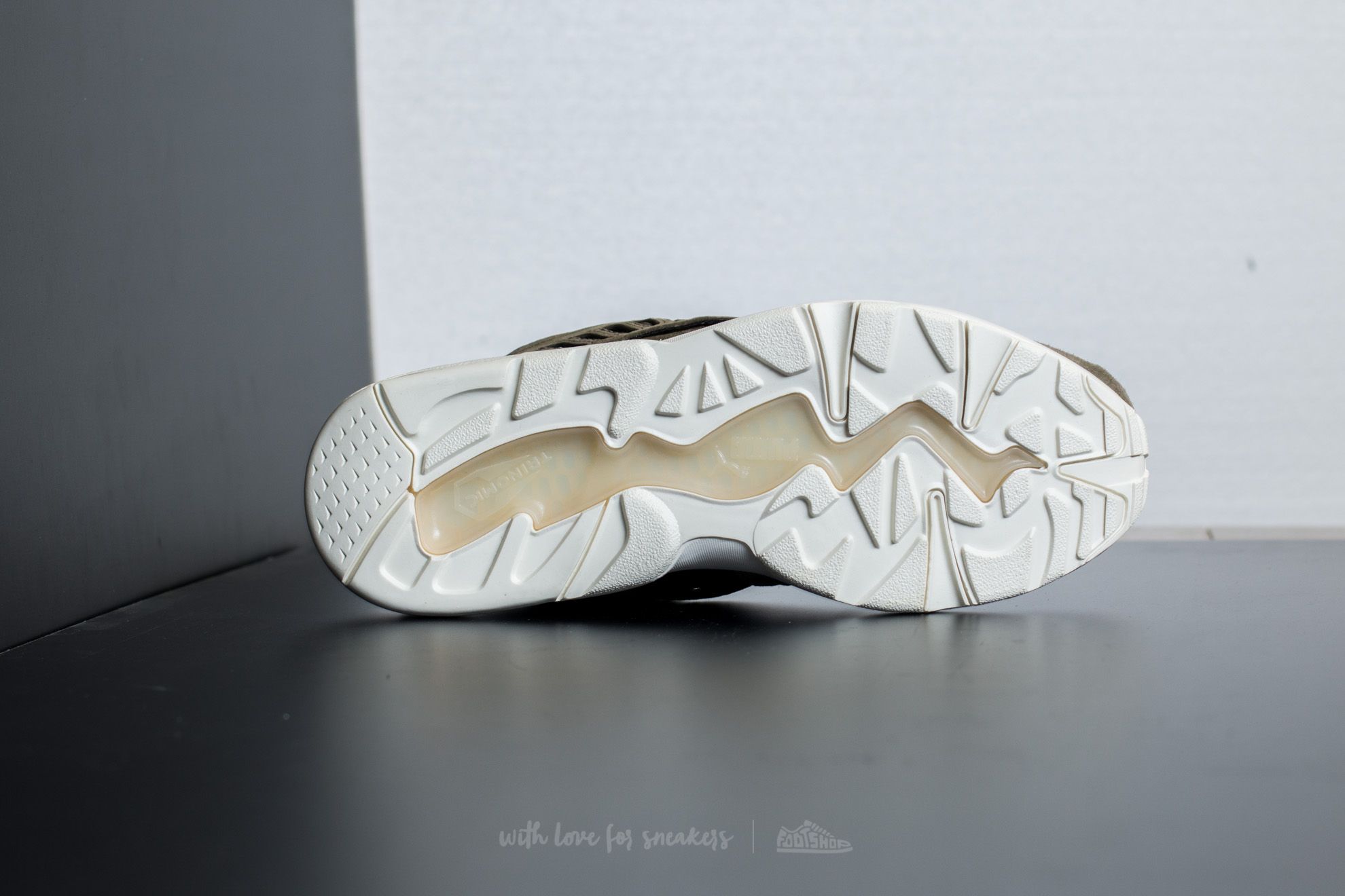 Încălțăminte și sneakerși pentru bărbați Puma Disc Blaze Mono Agave Green-Whisper White