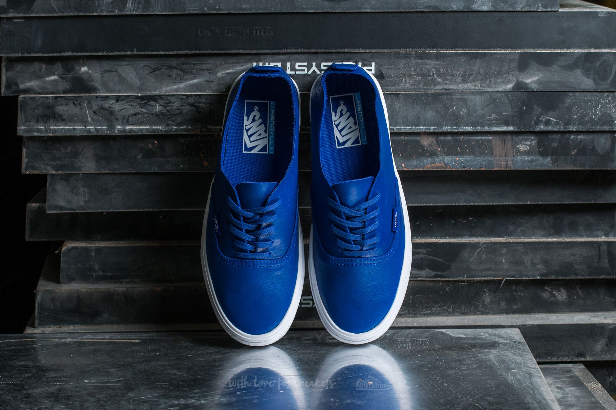 Men's shoes Vans Authentic Decon Leather Surf The Web