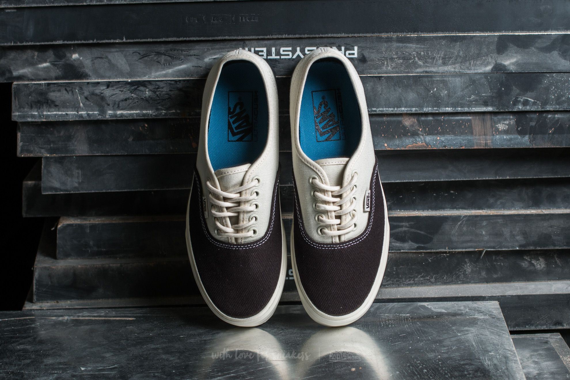 Men s shoes Vans Authentic DX Blocked Classic White Black
