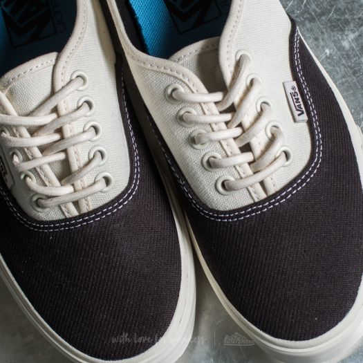 Vans authentic classic black and white lace up trainers top