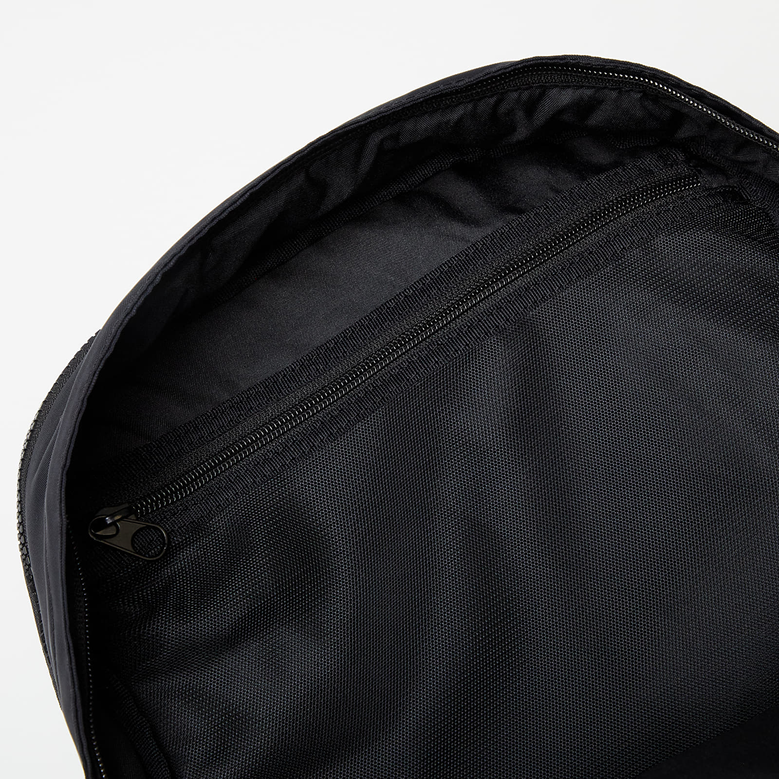 Hátizsákok Nike NSW Essentials Backpack Black/ Black/ Ironstone