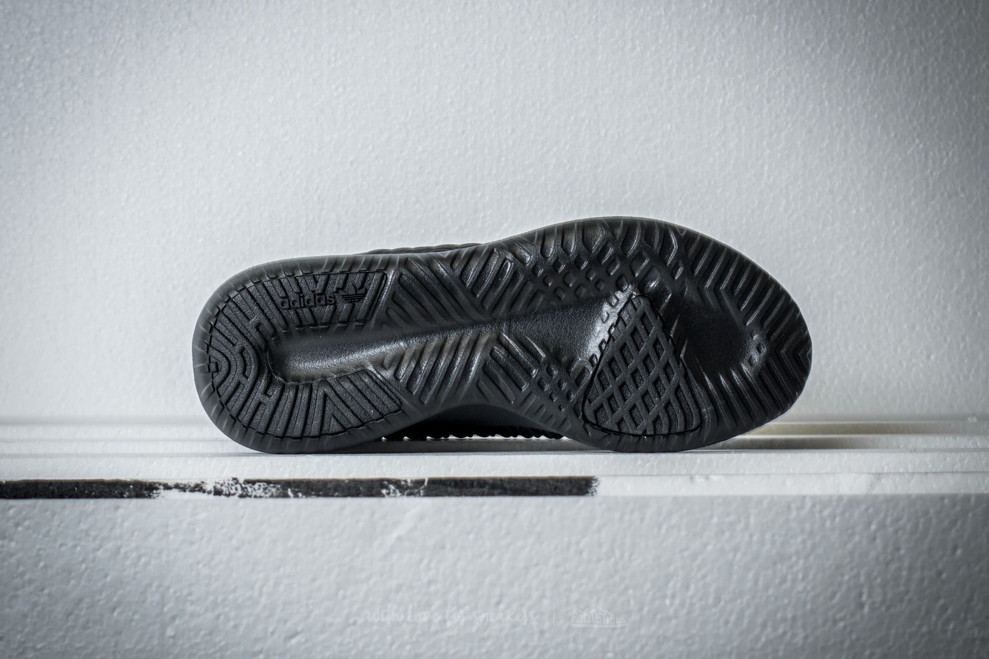 Férfi cipők adidas Tubular Shadow Core Black/ Core Black/ Utility Black