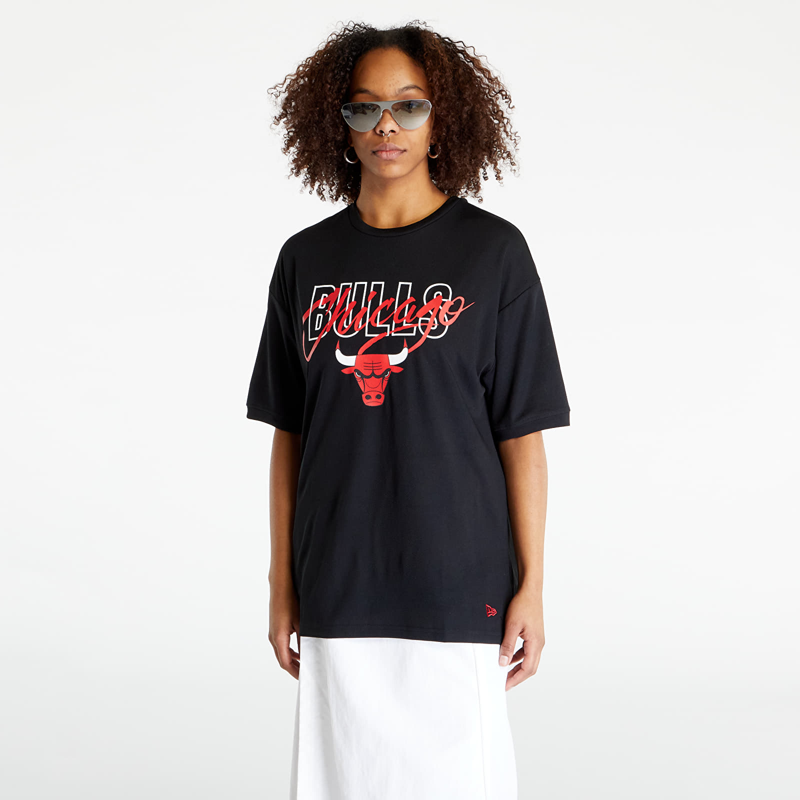 T shirts New Era Chicago Bulls NBA Script Oversized T Shirt Black Footshop