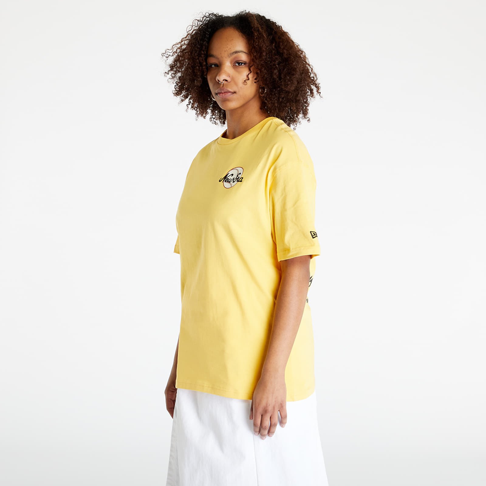 T-shirts New Era Heritage Bear Graphic Oversized T-Shirt Dark Yellow