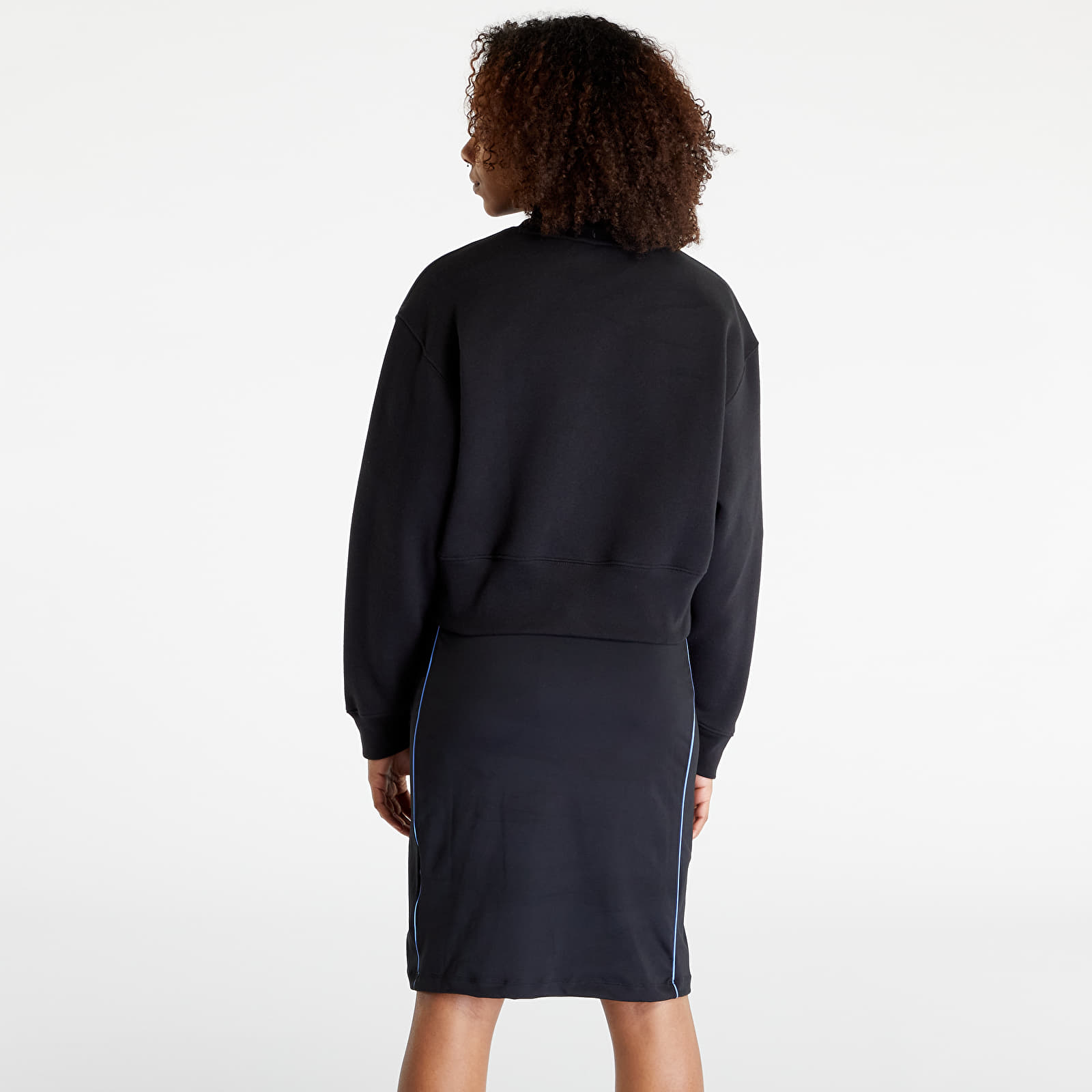 Bluzy adidas Adicolor Essentials Crewneck Black