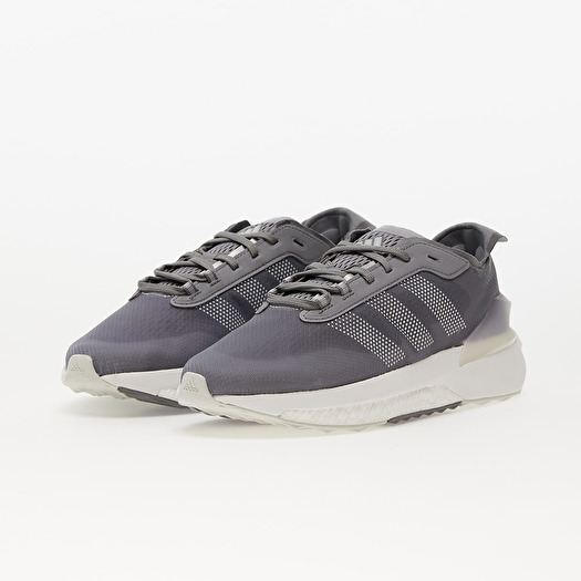 adidas Avryn \