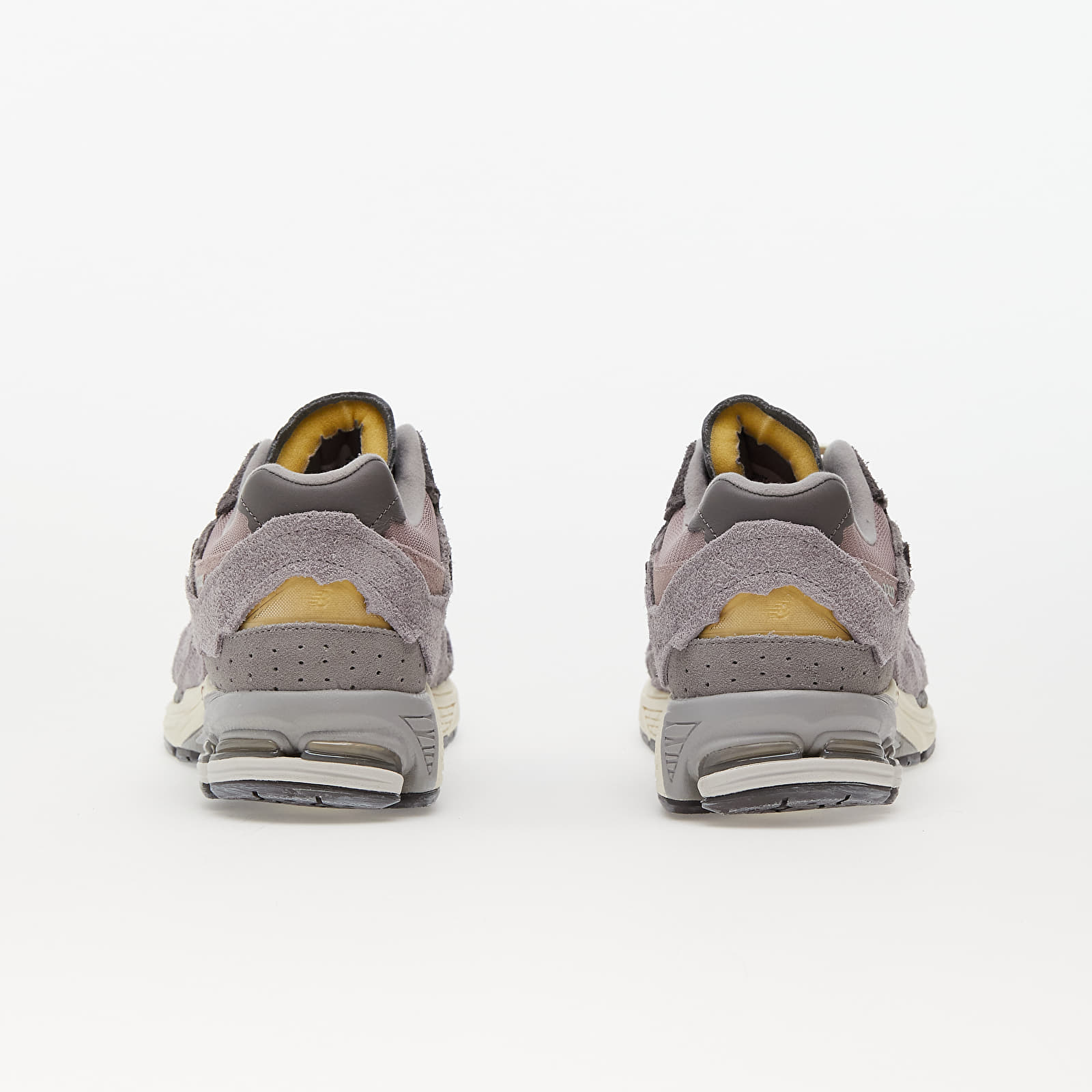 Buty męskie New Balance 2002R "Protection Pack" Timberwolf