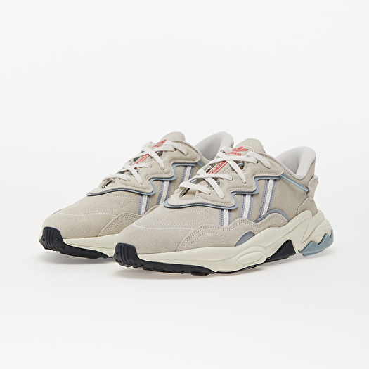 Chaussures et baskets homme adidas Ozweego Off White/ Core White/ Magic  Grey | Footshop