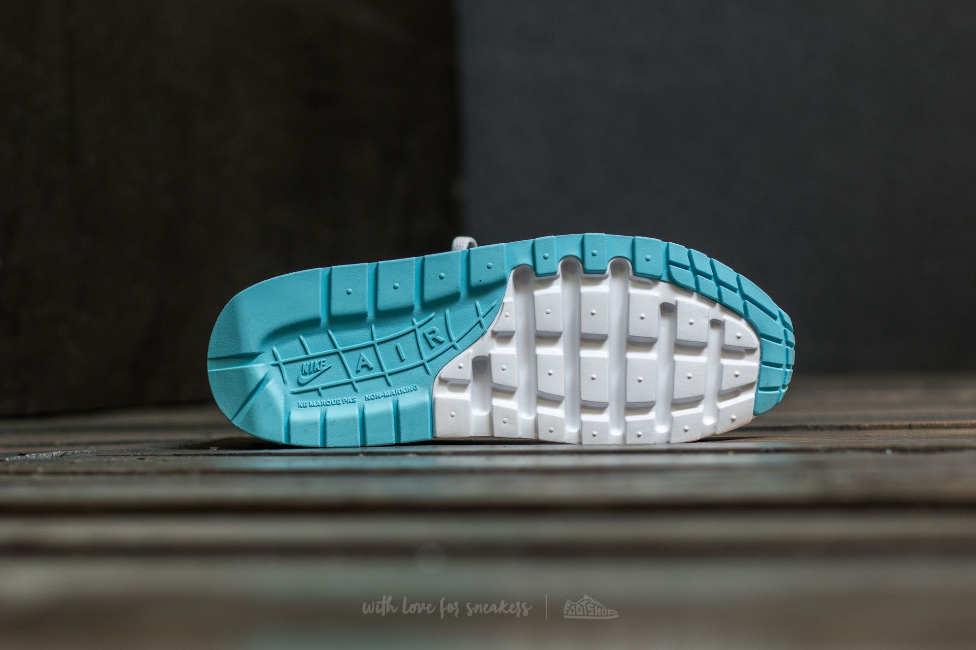 Women's shoes Nike Air Max Zero Essential GS Pure Platinum/ White-Still Blue